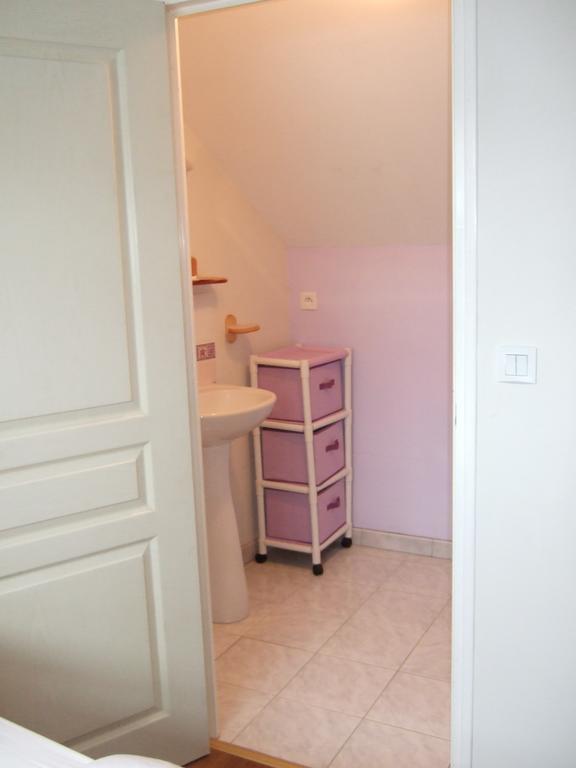 Bed and Breakfast Les Escargots Vauchrétien Zimmer foto
