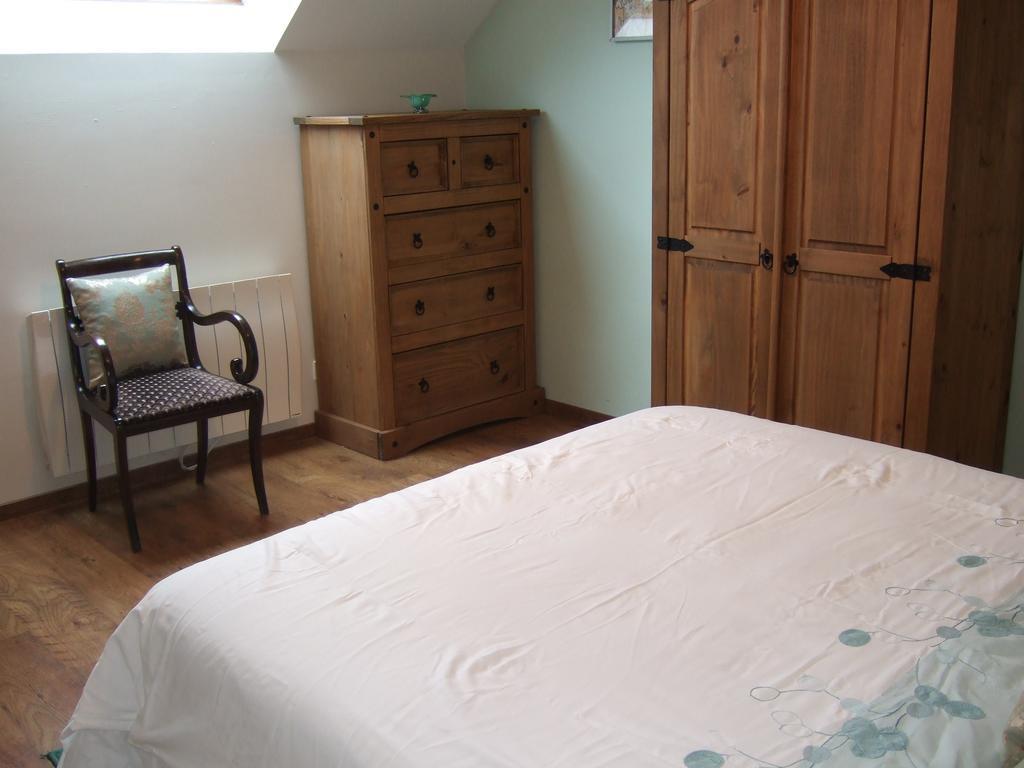 Bed and Breakfast Les Escargots Vauchrétien Zimmer foto